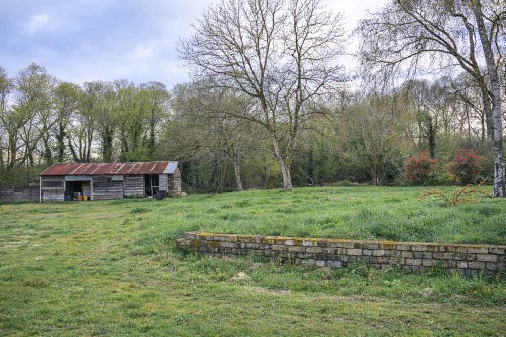 ANCIENNE GRANGE REAMENAGEE EN LOFT - IDEALE AMOUREUX D'ESPACE - GRAND TERRAIN - HANGAR - PROCHE BOURG photo 5