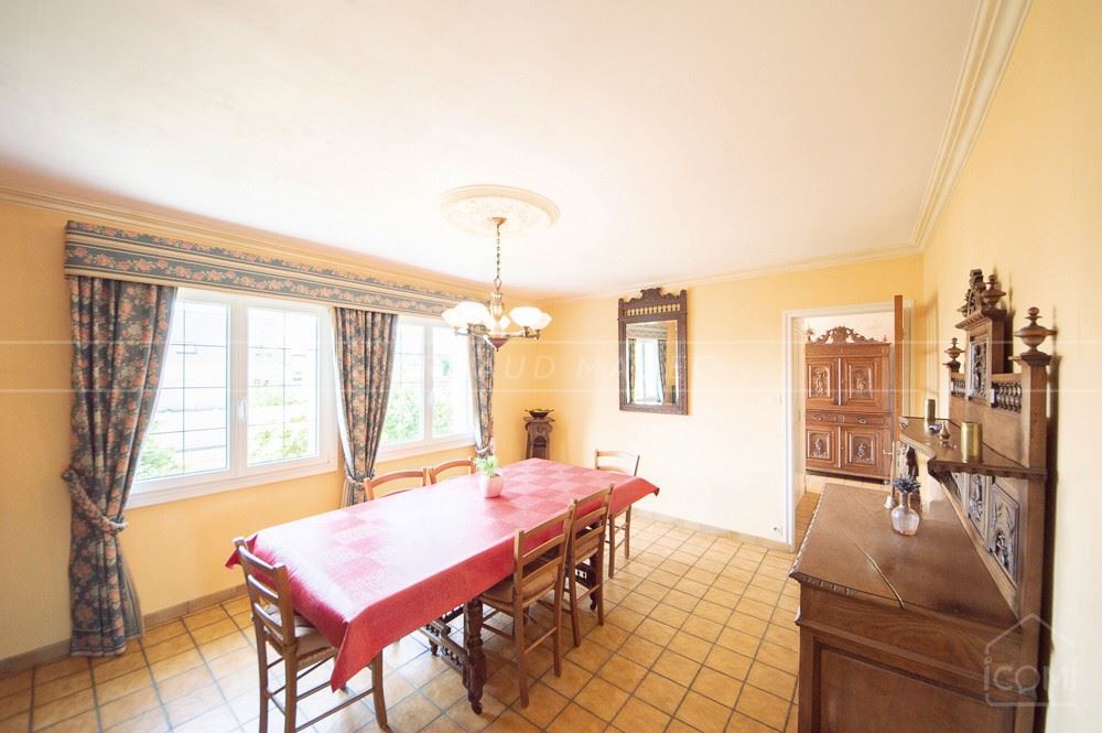 MAISON DE 140 M² - 4 CHAMBRES - GRAND GARAGE - VIE DE PLAIN-PIED POSSIBLE - AU CALME photo 3