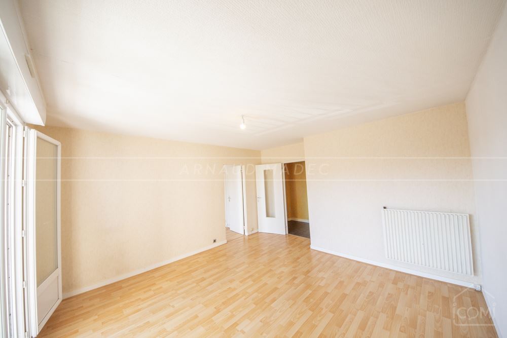 APPARTEMENT T2 DE 50 M² - BELLE PIECE DE VIE LUMINEUSE EXPO OUEST - CHAMBRE AVEC RANGEMENT - IDEAL 1ER ACQUISITION OU LOCATIF photo 3
