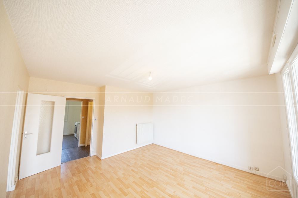APPARTEMENT T2 DE 50 M² - BELLE PIECE DE VIE LUMINEUSE EXPO OUEST - CHAMBRE AVEC RANGEMENT - IDEAL 1ER ACQUISITION OU LOCATIF photo 2