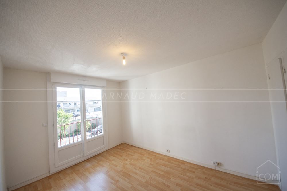 APPARTEMENT T2 DE 50 M² - BELLE PIECE DE VIE LUMINEUSE EXPO OUEST - CHAMBRE AVEC RANGEMENT - IDEAL 1ER ACQUISITION OU LOCATIF photo 5