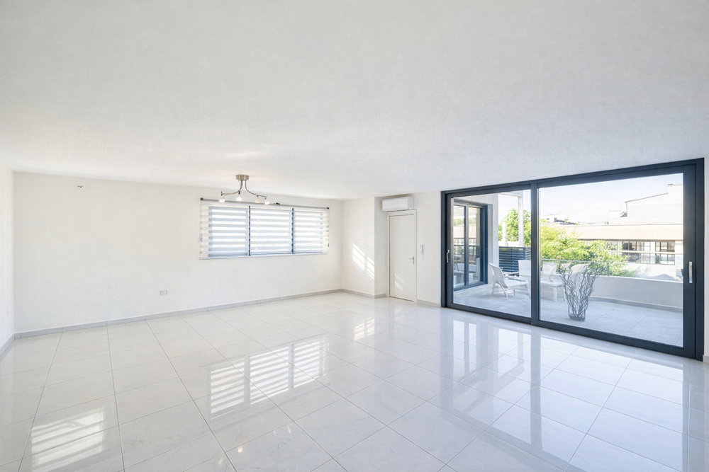 APPARTEMENT 122M² - 2012 - GRANDE PIECE DE VIE DE 55M² - DEUX SUITES PARENTALES - PRESTATION HAUT DE GAMME - ASCENSEUR PRIVATIF - TERRASSE 30M² photo 2