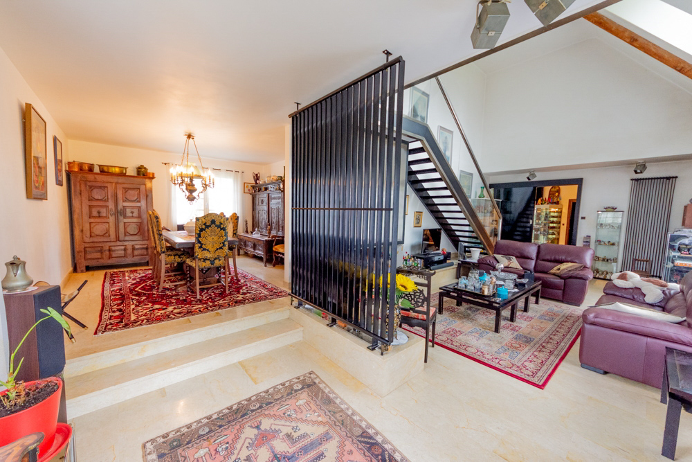 MAISON INDIVIDUELLE T9 260M² - SOUS SOL INTEGRAL - 7 CHAMBRES - BEAU POTENTIEL SUR TERRAIN DE 5 600M² photo 4