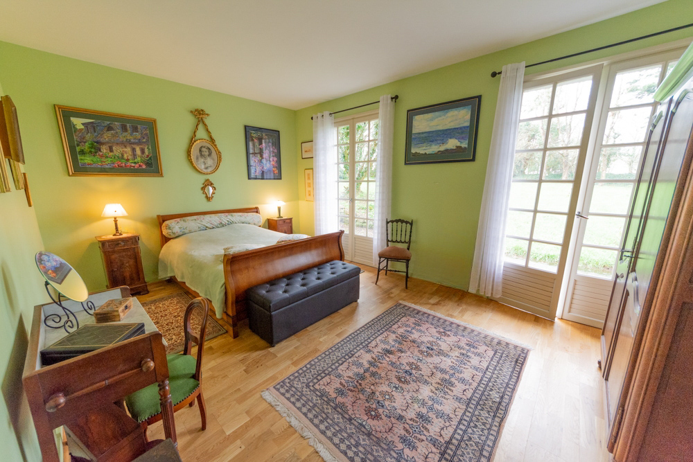 MAISON INDIVIDUELLE T9 260M² - SOUS SOL INTEGRAL - 7 CHAMBRES - BEAU POTENTIEL SUR TERRAIN DE 5 600M² photo 5
