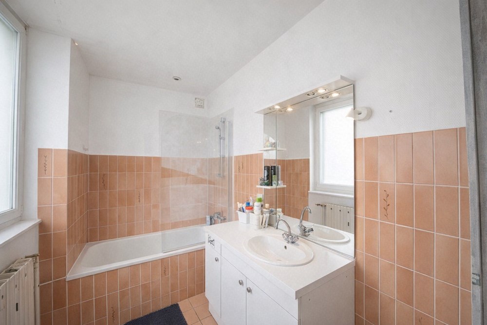 MAISON 103M² - 3 CHAMBRES - TERRAIN 500M² - PROXIMITE ECOLES ET COMMERCES - DEPENDANCE - JARDIN CLOS photo 5