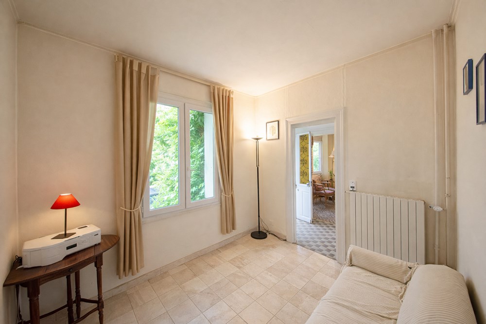 MAISON T4 DE 110 M² - 2/3 CHAMBRES - GARAGE - CHARME DES ANNEES 20 - PROXIMITE DES SERVICES photo 3