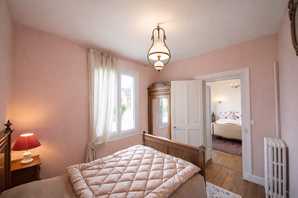 MAISON T4 DE 110 M² - 2/3 CHAMBRES - GARAGE - CHARME DES ANNEES 20 - PROXIMITE DES SERVICES photo 4