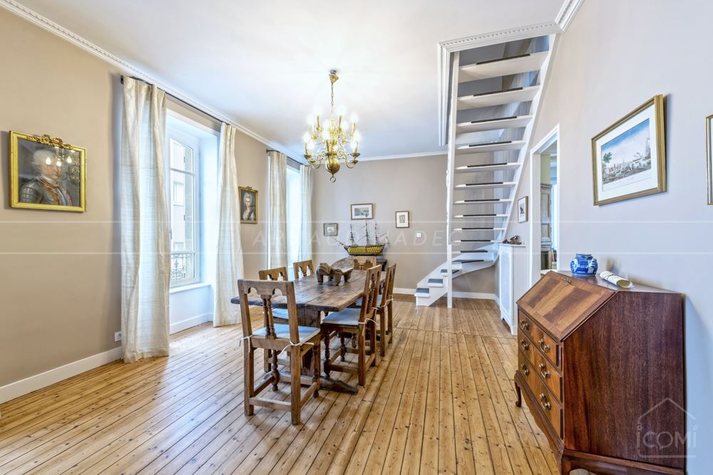 APPARTEMENT DUPLEX AU 1ER ET 2ND DERNIER ETAGE - PETITE COPROPRIETE - CHARME - RARE photo 5