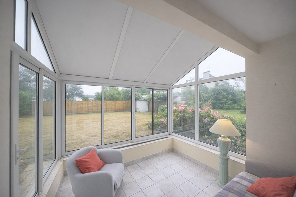 MAISON T4 - PIECE DE VIE DE 40M² AVEC ACCES DIRECT AU JARDIN - PISCINE SPA A ETUDIER - PROXIMITE COMMERCES - CALME - DPE D - RARE photo 5