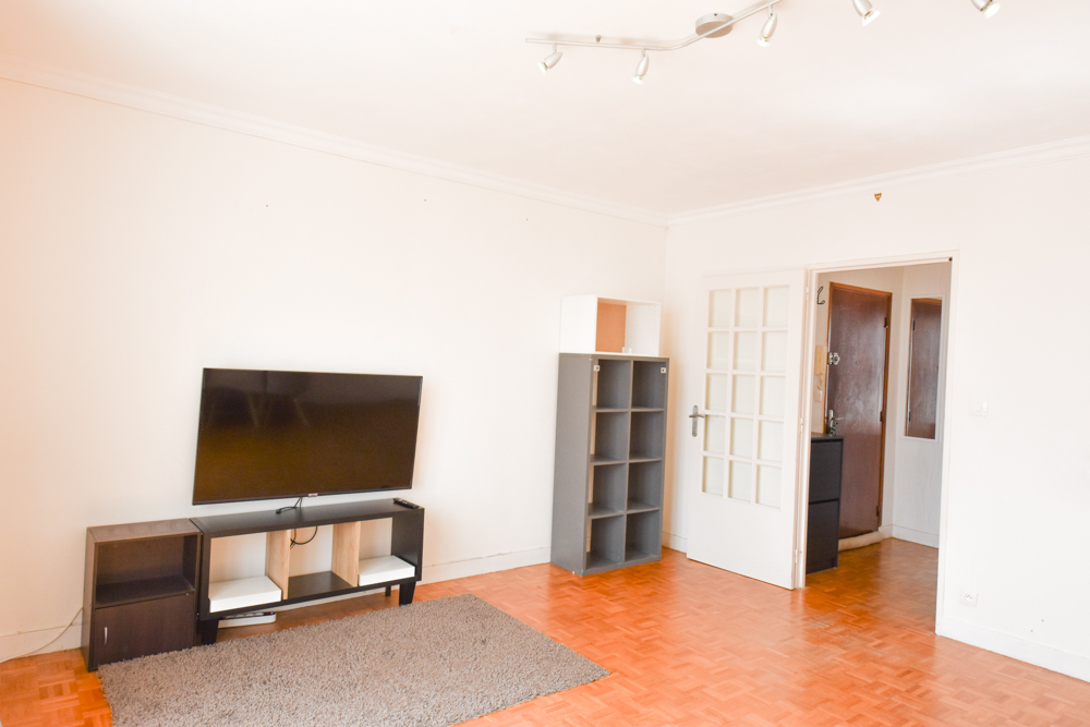 APPARTEMENT DE 70 M2 - 2 CHAMBRES - LUMINEUX - SANS VIS-A-VIS - DALLE BETON - ASCENSEUR - BALCON - CAVE
