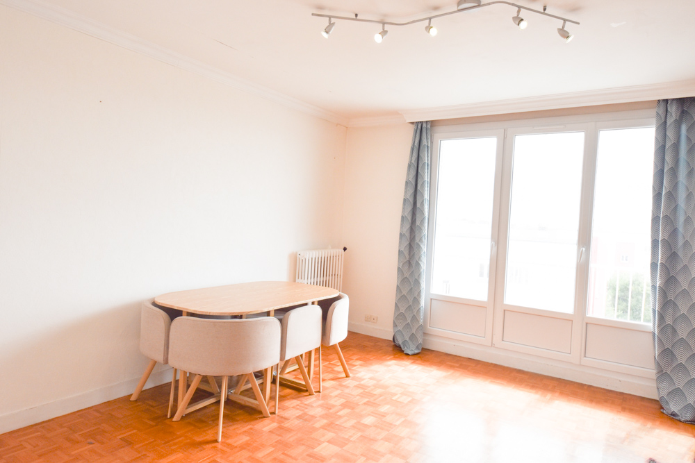 APPARTEMENT DE 70 M2 - 2 CHAMBRES - LUMINEUX - SANS VIS-A-VIS - DALLE BETON - ASCENSEUR - BALCON - CAVE photo 2