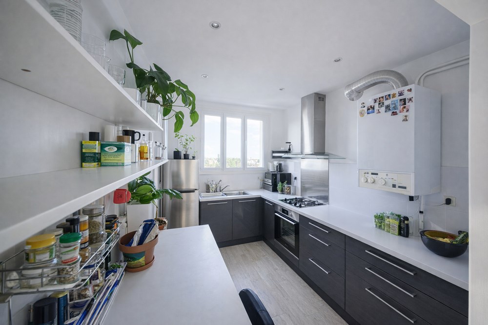 APPARTEMENT COUP DE COEUR - 63 M² - TRES LUMINEUX - VUE DEGAGEE SANS VIS A VIS - 2 CHAMBRES - GRANDE PIECE DE VIE photo 2