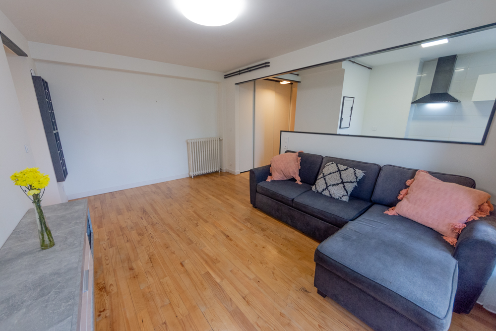 APPARTEMENT T3 53M² - 2 CHAMBRES - DALLE BETON - BALCON - CAVE - STATIONNEMENT AISE photo 2