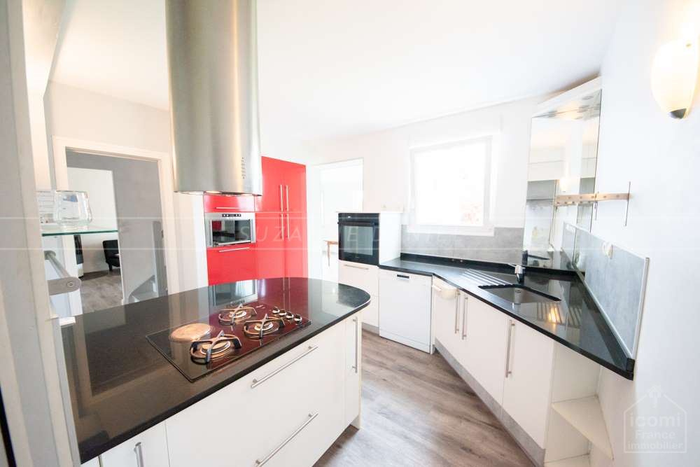 MAISON - 5 CHAMBRES - BEAUX VOLUMES - JARDIN CLOS ARBORE - IDEALEMENT SITUE - GARAGE - QUARTIER CALME photo 4