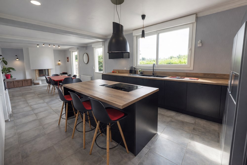 MAISON INDIVIDUELLE 180M² T8 - 6 CHAMBRES - TERRAIN 2850M² CLOS - DOUBLE GARAGE photo 3