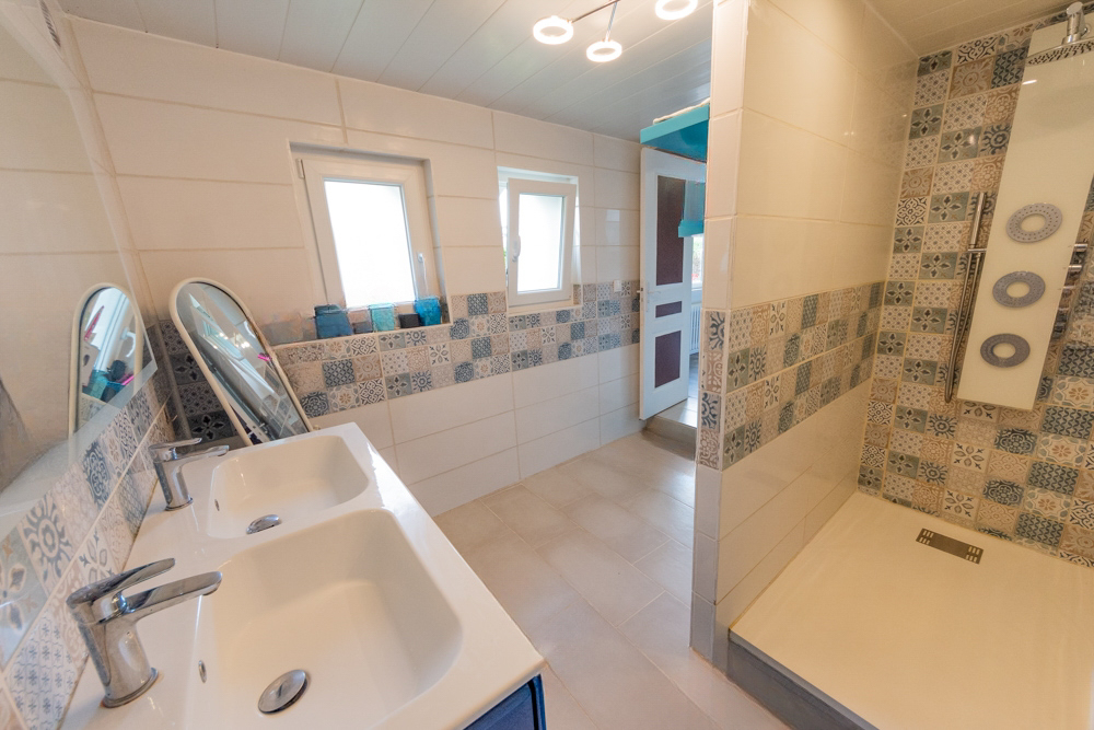 MAISON INDIVIDUELLE 180M² T8 - 6 CHAMBRES - TERRAIN 2850M² CLOS - DOUBLE GARAGE photo 5