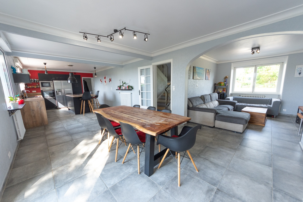 MAISON INDIVIDUELLE 180M² T8 - 6 CHAMBRES - TERRAIN 2850M² CLOS - DOUBLE GARAGE photo 2