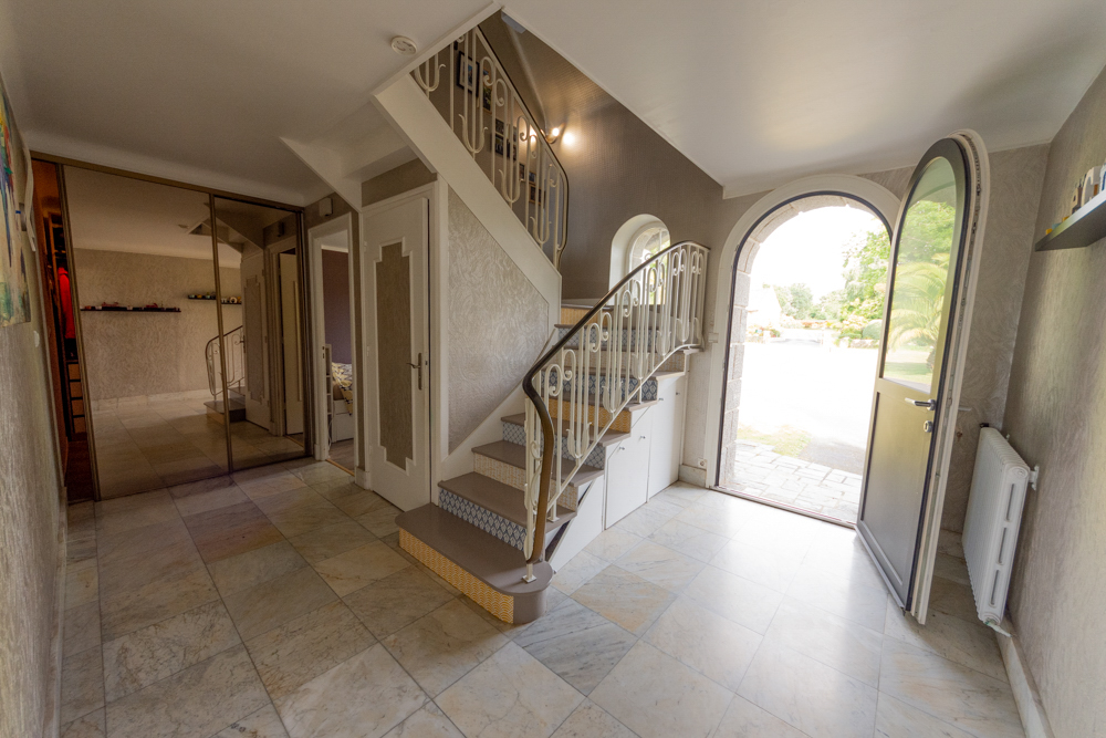 MAISON INDIVIDUELLE 180M² T8 - 6 CHAMBRES - TERRAIN 2850M² CLOS - DOUBLE GARAGE photo 3