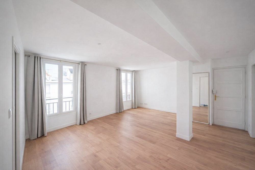 APPARTEMENT 63M2 - PETIT PARIS - CALME - DEUX CHAMBRES - DERNIER ETAGE - CAVE - PLACE DE PARKING LIBRE