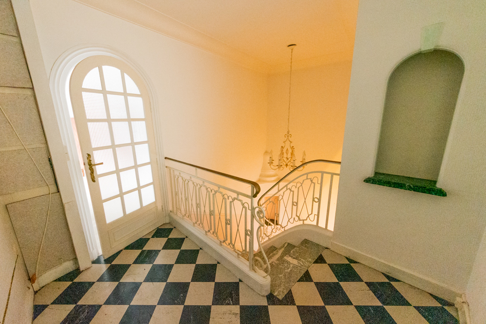 APPARTEMENT DUPLEX T5 145M² - 2 BALCONS - 3 CHAMBRES - BEAU POTENTIEL - LUMINEUX photo 5