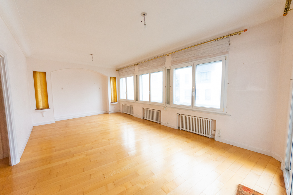 APPARTEMENT DUPLEX T5 145M² - 2 BALCONS - 3 CHAMBRES - BEAU POTENTIEL - LUMINEUX