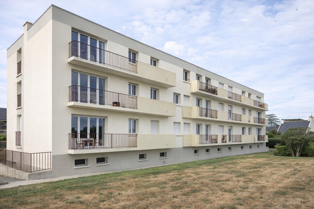APPARTEMENT T4 - PIECE DE VIE TRIPLE - 3 CHAMBRES - DERNIER ETAGE - PARKING - VUE MER - RARE photo 5