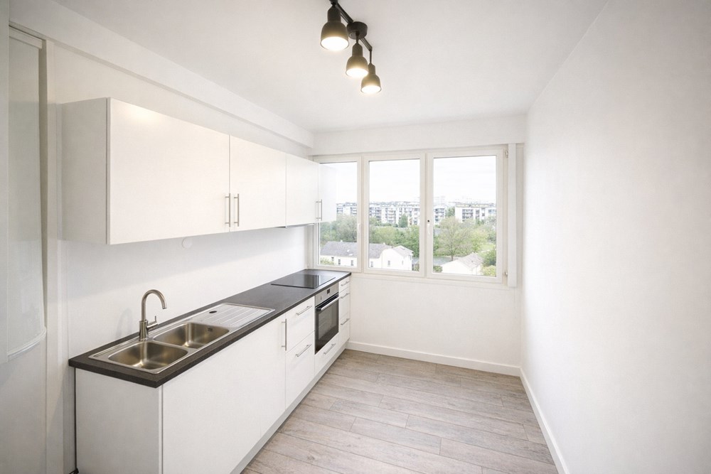 APPARTEMENT - 50 M² - 1 CHAMBRE - RECEMMENT RENOVE - DERNIER ETAGE - ASCENSEUR - CAVE - PLACE STATIONNEMENT - CALME - SANS VIS A VIS - IDEAL INVESTISSEURS OU PRIMO ACCEDANTS photo 2