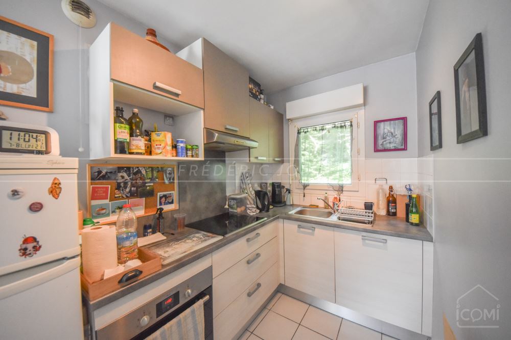 APPARTEMENT DUPLEX T3 DANS PETITE RESIDENCE - ENTRE HAUTE ET BASSE VILLE - PARKING ET CAVE - LUMINEUX ET CALME photo 3
