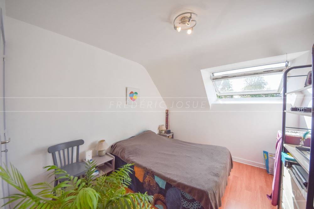 APPARTEMENT DUPLEX T3 DANS PETITE RESIDENCE - ENTRE HAUTE ET BASSE VILLE - PARKING ET CAVE - LUMINEUX ET CALME photo 4