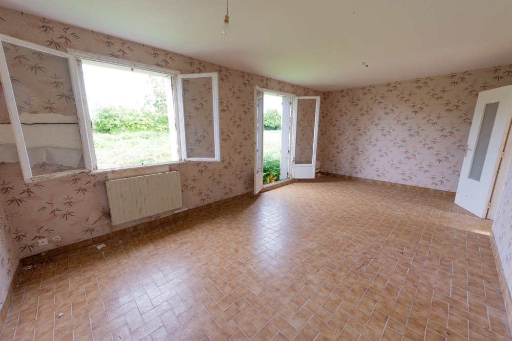 MAISON INDIVIDUELLE T4 141M² AVEC ETAGE A AMENAGER - 2 CHAMBRES POSSIBLE 4 OU 5 - GARAGE - TERRAIN DE 950M² photo 3