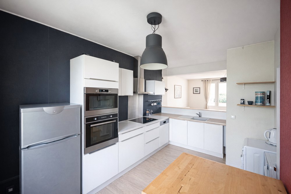 APPARTEMENT 66M² - SUITE PARENTALE - JARDIN CLOS - VUE MER - RARE SUR LE MARCHE - DERNIER ETAGE - photo 3