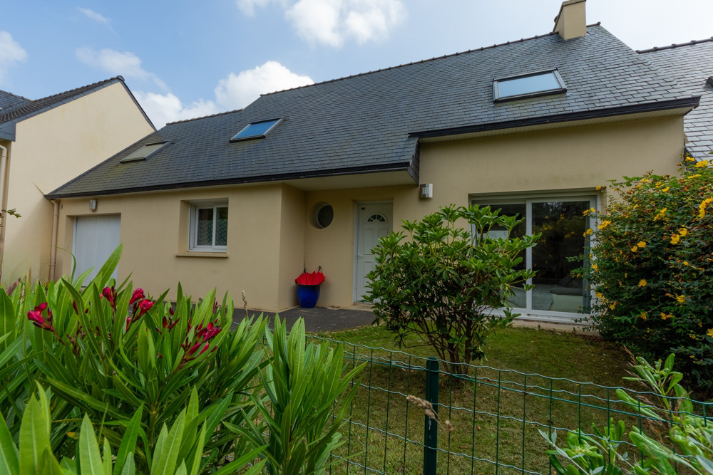 MAISON DE VILLE DE 2009 T6 130M² - 4 CHAMBRES VOIR 5 - LUMINEUSE - GARAGE - TERRAIN CLOS photo 5