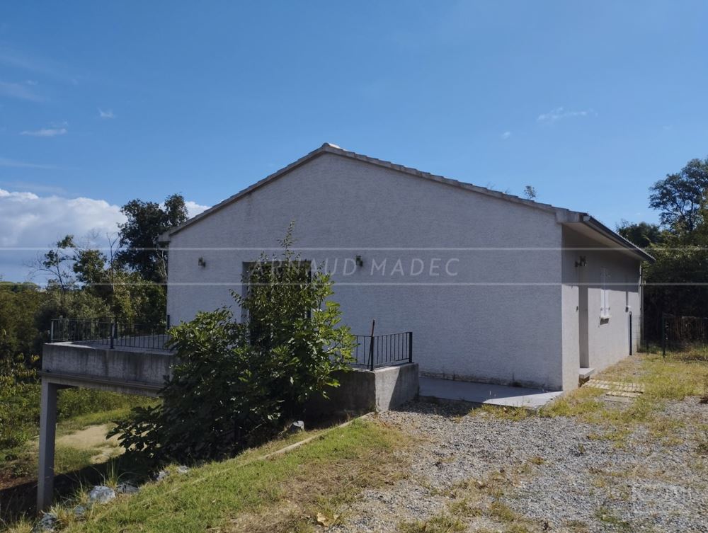 MAISON CONTEMPORAINE T5 - PIECE DE VIE TRIPLE - 3 BELLES CHAMBRES + BUREAU 25 M² - TERRAIN DE 1500 M² - EXCELLENT DPE - GARAGE - RARE