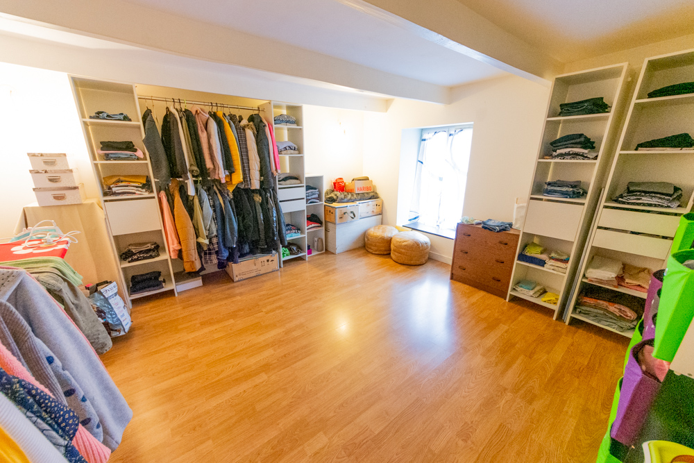 IMMEUBLE 2 LOTS 163M² - 1 T4 + 1 T1 BIS AVEC JARDINS ET PARKING - BEAU POTENTIEL photo 5
