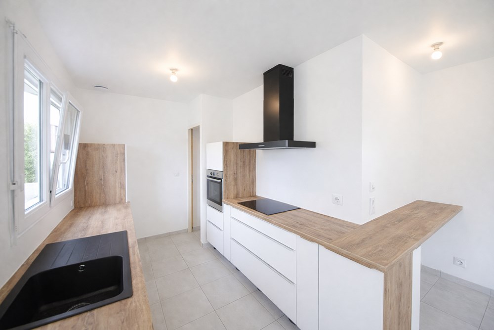 MAISON DE 2023 75M² - 2 CHAMBRES - AUCUNS TRAVAUX - POMPE A CHALEUR - CALME - DPE A - PLAIN PIED - GARANTIE DECENNALE photo 3