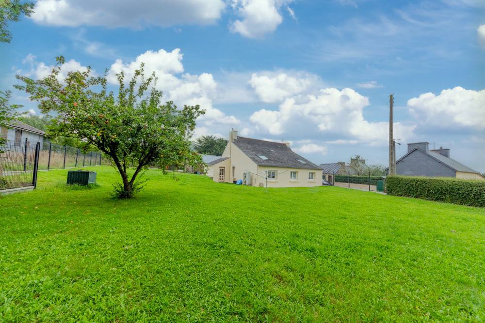 MAISON INDIVIDUELLE 128M² AVEC DEPENDANCE - PERGOLAS - 3 CHAMBRES SUR TERRAIN CLOS DE 3000M² photo 5