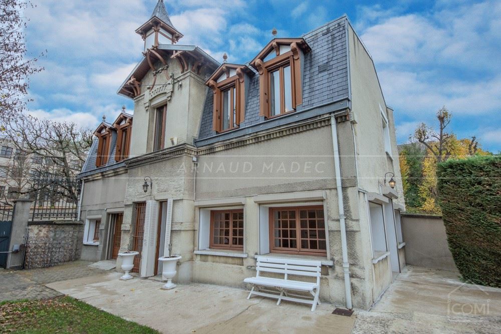 MAISON DE CHARME DE 1850 - T7 DE 170 M² - PROXIMITE RER ET CENTRE VILLE - STATIONNEMENT PRIVATIF SUR PARCELLE DE +350M² - photo 3
