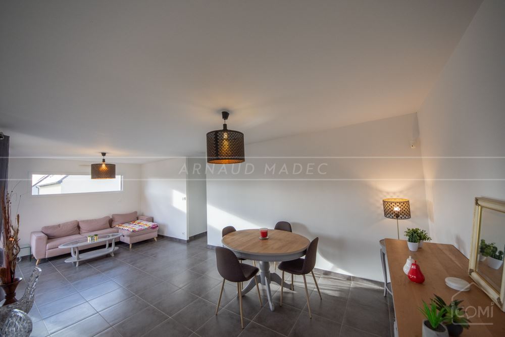 MAISON CONTEMPORAINE RECENTE DE 2013 - ESPACE VIE TRIPLE - 4 CHAMBRES - GARAGE - EXCELLENT DPE - RARE photo 4