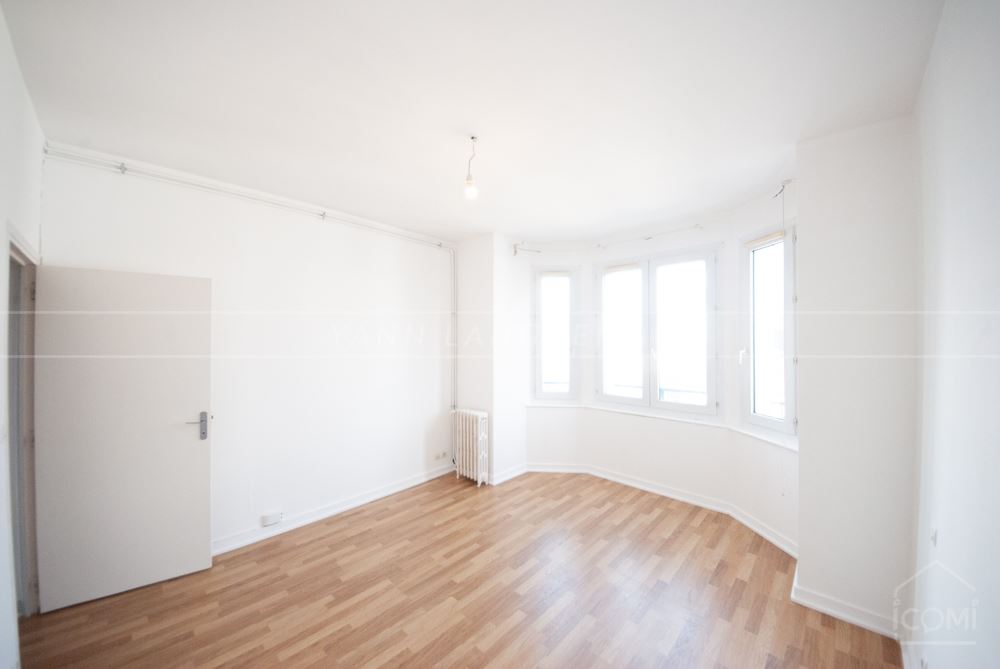 APPARTEMENT 71 M² - 2 CHAMBRES - CHAUFFAGE COLLECTIF - RENOVATION ERNERGETIQUE DE L'IMMEUBLE - CENTRE VILLE photo 2