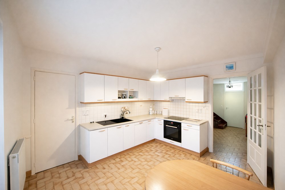 MAISON 90M² - 3 CHAMBRES - GARAGE - PROCHE CENTRE - TERRAIN 500M² - FENETRES PVC- RARE photo 3