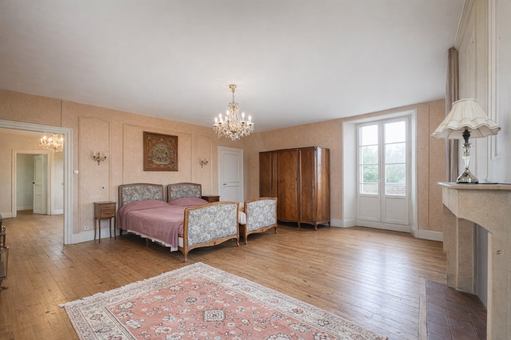 PROPRIETE DE 1871 - T10 DE 300 M² - ARCHITECTURE EXCEPTIONNELLE - SUPERBE TERRAIN - IDEAL CHAMBRE HOTES - RARE photo 4