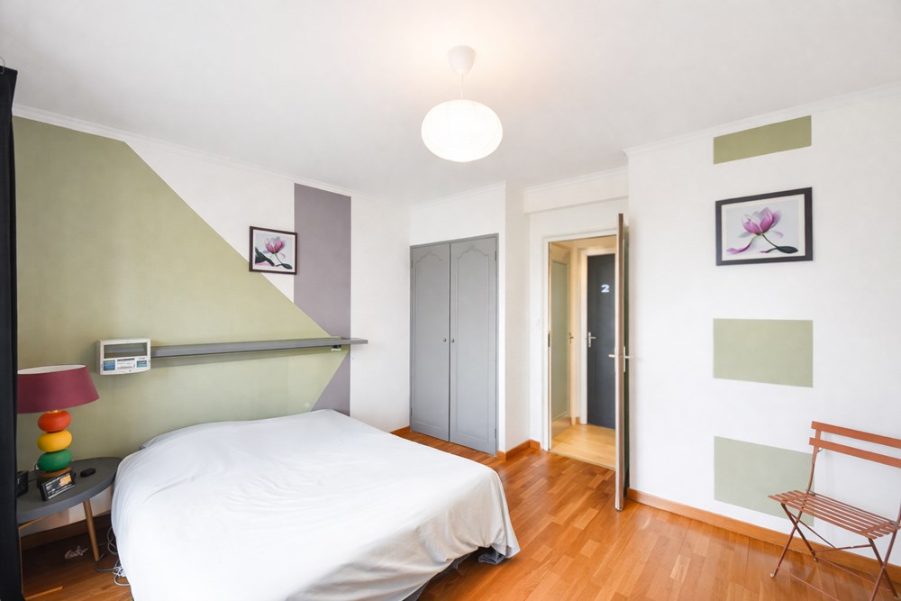 APPARTEMENT A KERGOAT - T4 DE 73 M2 - LUMINEUX - 3 CHAMBRES EN COLOCATION - ASCENSEUR - CAVE - photo 3
