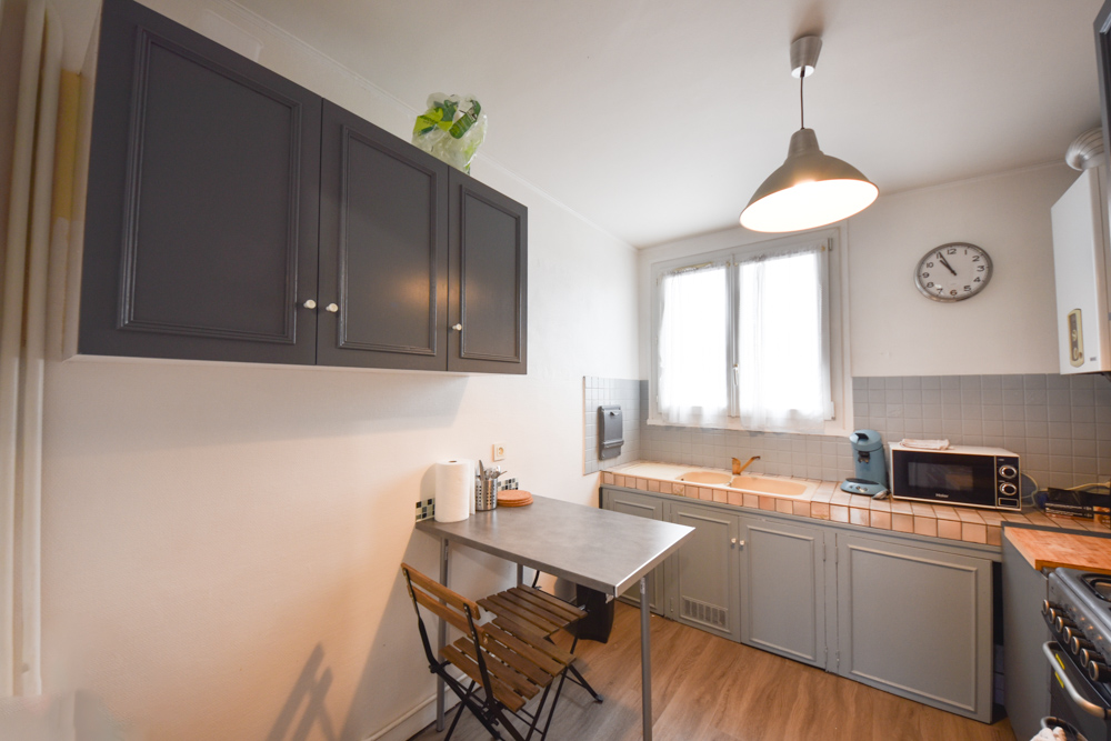 APPARTEMENT A KERGOAT - T4 DE 73 M2 - LUMINEUX - 3 CHAMBRES EN COLOCATION - ASCENSEUR - CAVE - photo 4