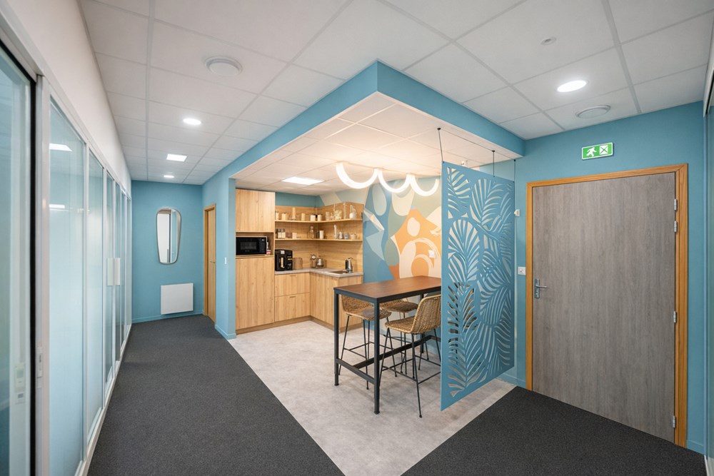 BUREAUX - 5 BUREAUX - OPEN SPACE - - DALE BETON - RECENT 2020 - CUISINE - 3 PLACES DE PARKING