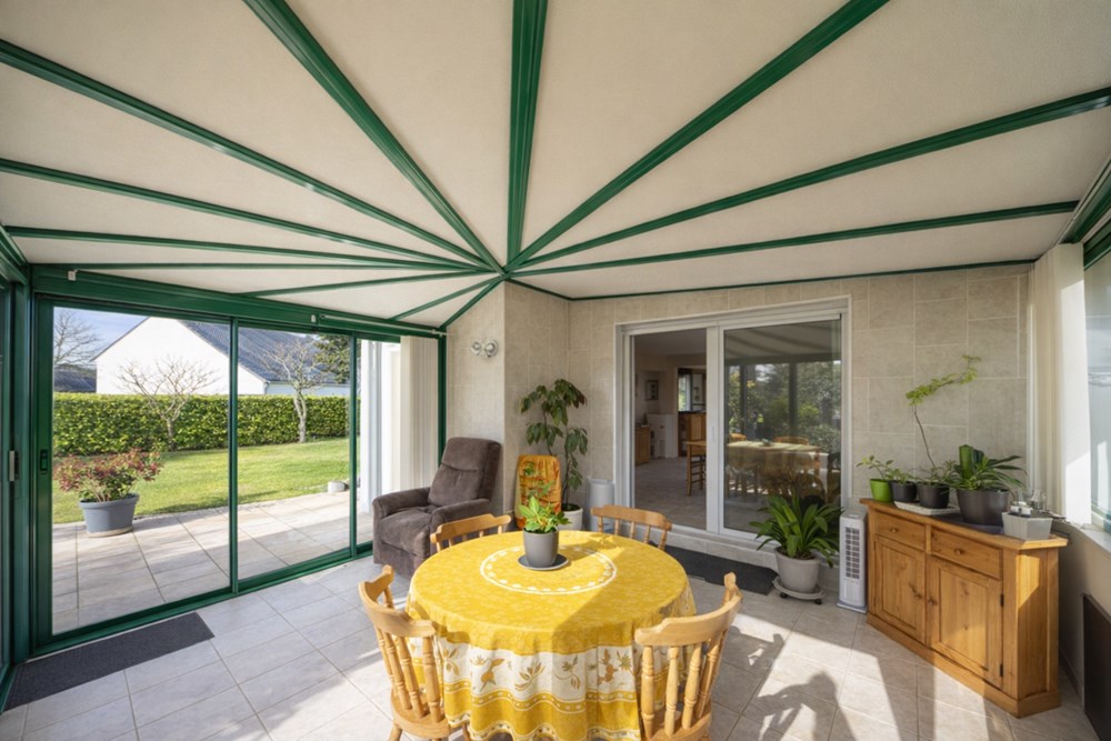 MAISON CONTEMPORAINE DES ANNEES 2000 - PIECE DE VIE TRIPLE 55 M² - 4 BELLES CHAMBRES - ACCES PMR - TERRAIN CLOS 1000 M² - LA PLAGE A 1MN photo 2