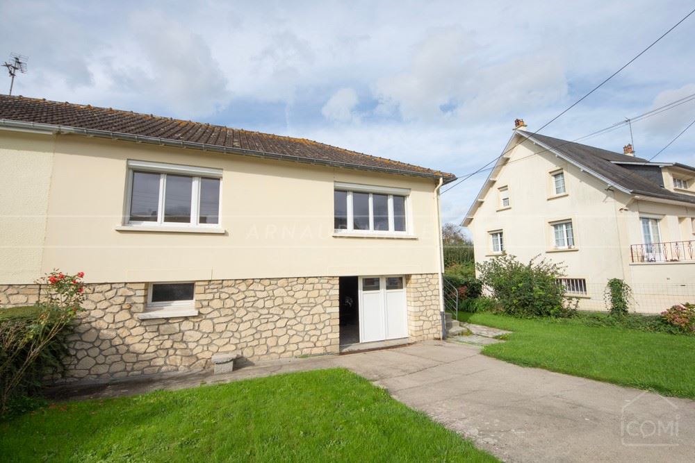 MAISON T4 - SUPERBE PIECE DE VIE AVEC CUISINE US - 2/3 CHAMBRES - GARAGE - JARDIN CLOS - RARE