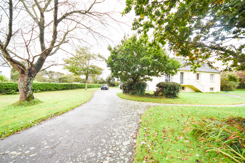 MAISON DE 94 M2 - NON MITOYENNE- SOUS-SOL COMPLET - GRENIER AMENAGEALE - GRAND JARDIN - GROS POTENTIEL- photo 2