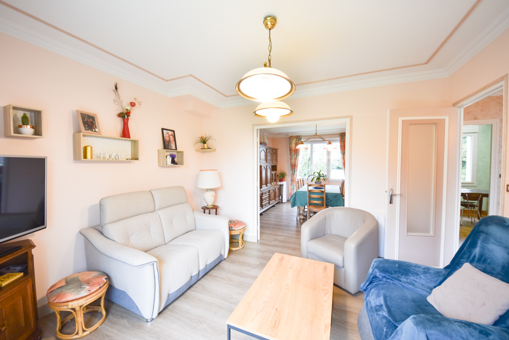 MAISON DE 94 M2 - NON MITOYENNE- SOUS-SOL COMPLET - GRENIER AMENAGEALE - GRAND JARDIN - GROS POTENTIEL- photo 5