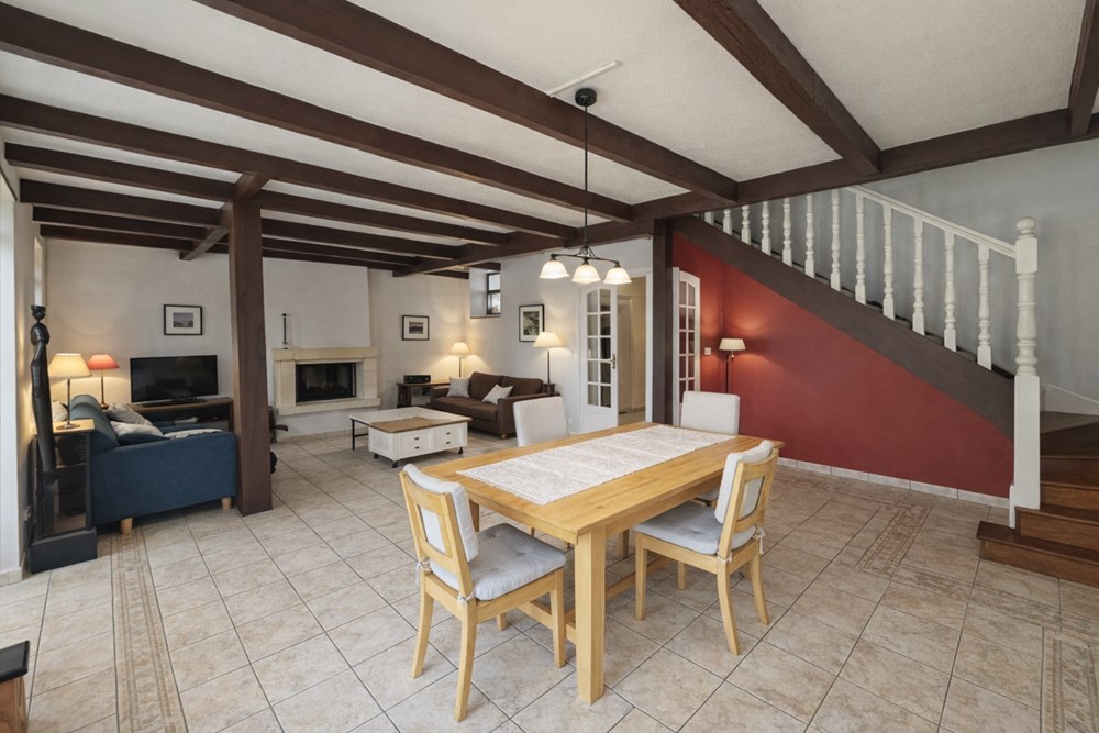 MAISON T6 DE CHARME AVEC 4/5 CHAMBRES - TERRAIN +600M² - 2 DEPENDANCES - DPE D - RARE - SECTEUR RECHERCHE photo 4