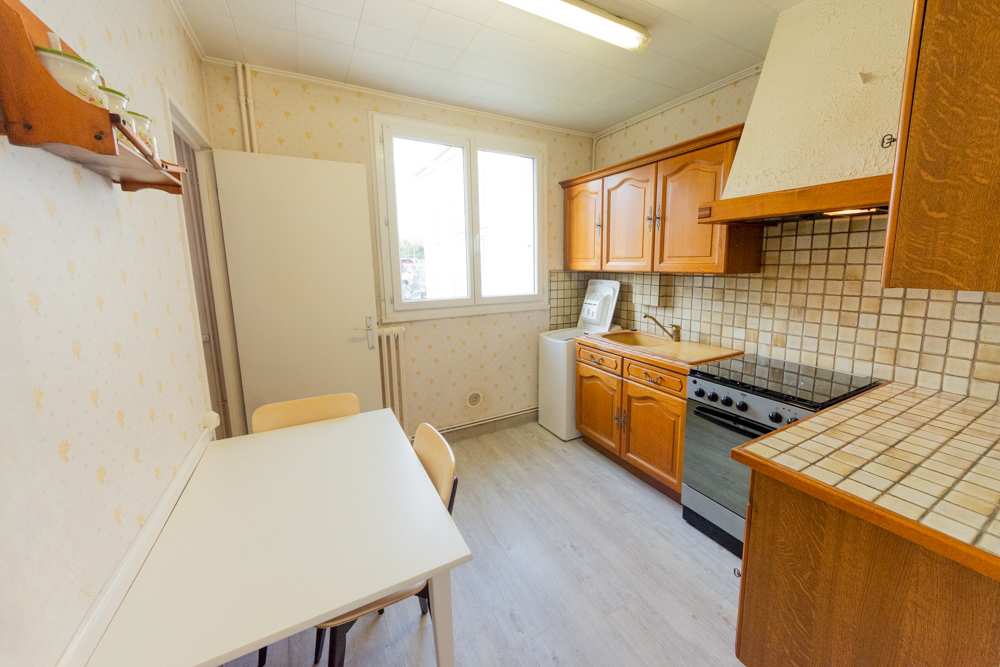 APPARTEMENT T3 57M² - 1 CHAMBRE (POSSIBLE 2) - BALCON - ASCENSEUR - DALLE BETON photo 2